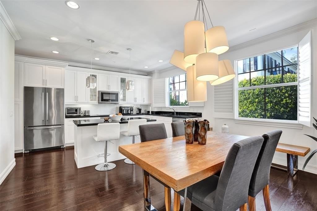 381 E Cannery Row Cir - Photo 3 of 50