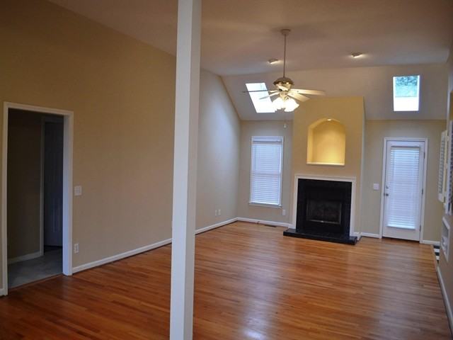 6 E Fairgate Ct - Photo 2 of 15