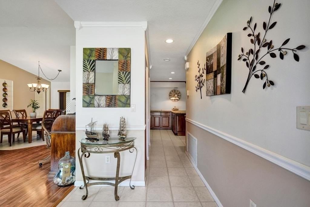 7629 Sunflower Dr - Photo 4 of 34