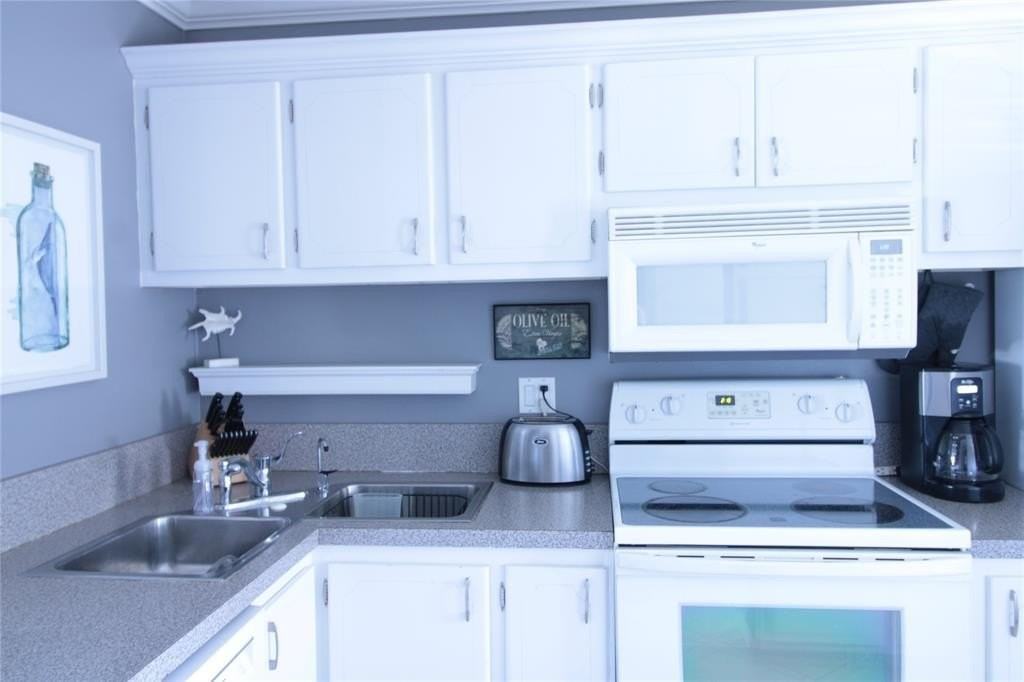 470 Paradise Isle Blvd #301 - Photo 5 of 22