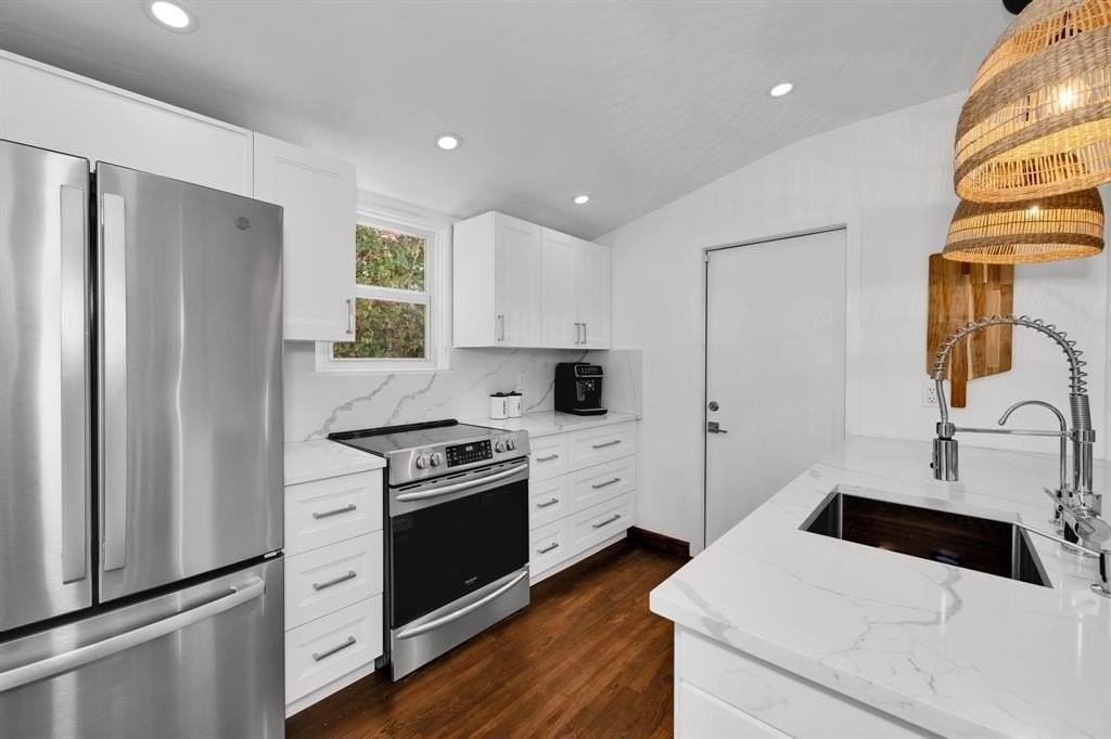 1636 Ne 4th Ct - Photo 6 of 29