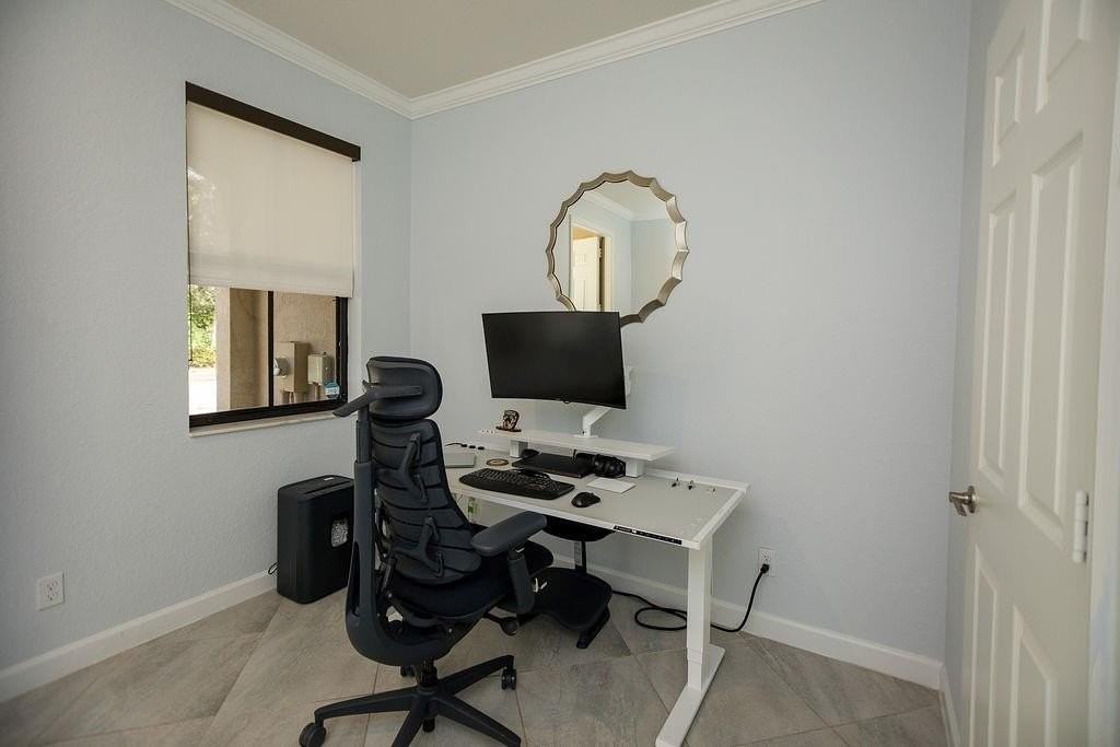 6115 Bangalow Dr - Photo 2 of 28