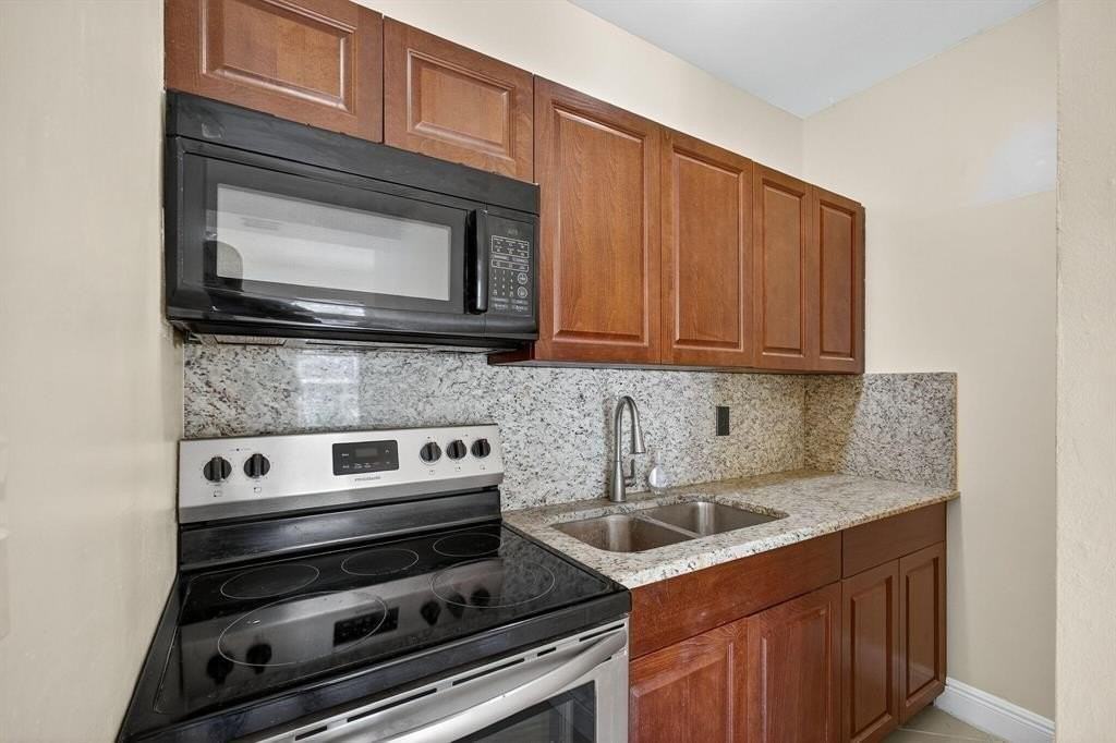 5423 Garden Ave #1 - Photo 4 of 16