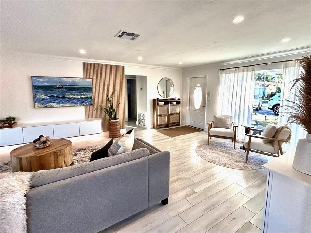 1473 Ne 53rd Ct - Photo 5 of 30