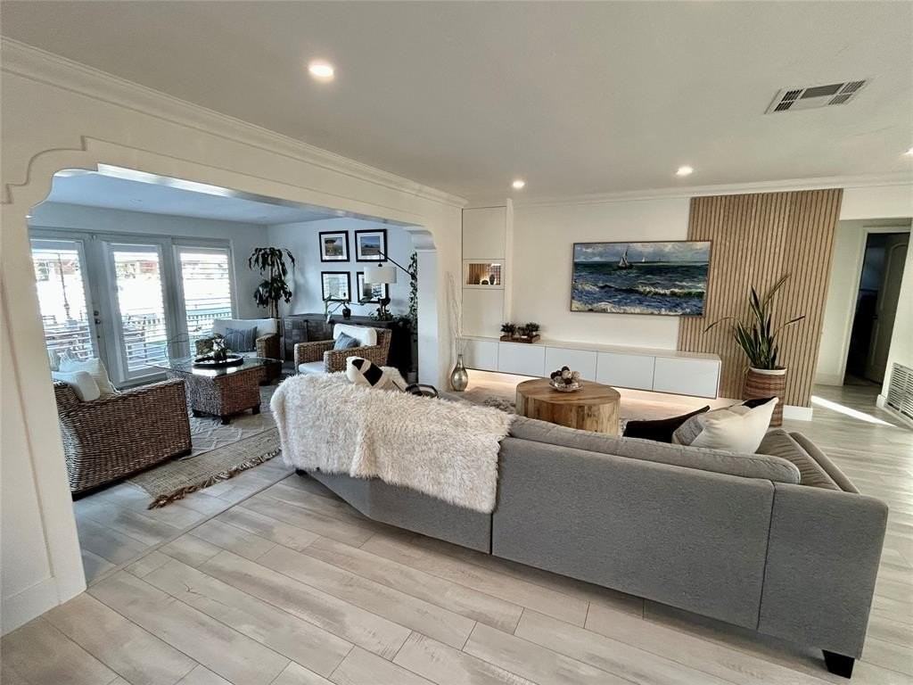 1473 Ne 53rd Ct - Photo 6 of 30