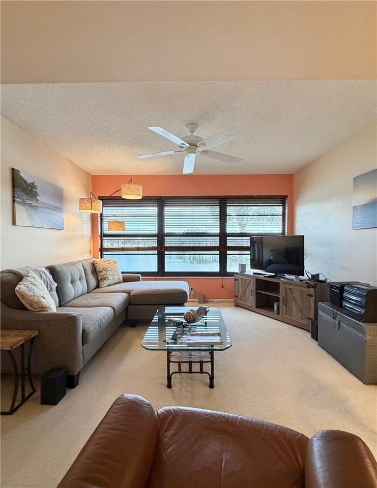 24 Plantation Dr Apt 201 #201 - Photo 6 of 35