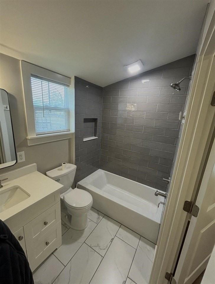 875 Nutwood St - Photo 6 of 10