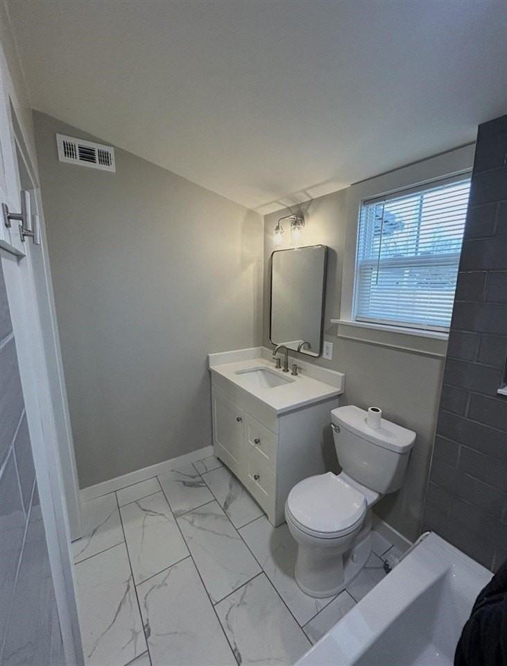 875 Nutwood St - Photo 7 of 10