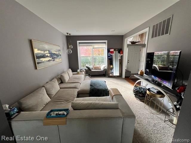 49325 E Central Park - Photo 6 of 12