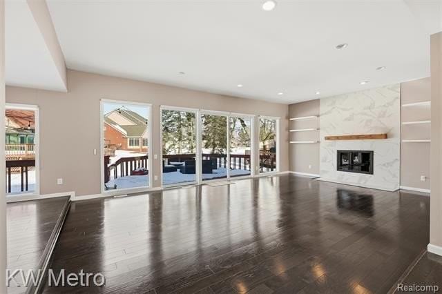 4606 Strandwyck Rd - Photo 4 of 27