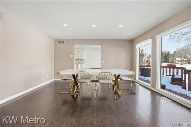 4606 Strandwyck Rd - Photo 6 of 27