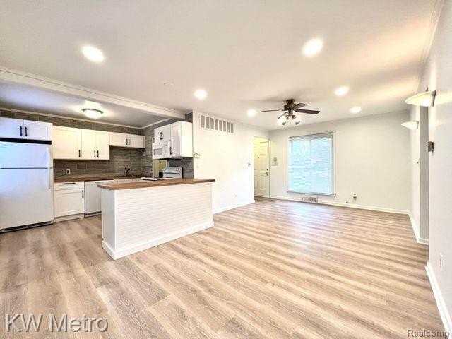 10400 Troy St - Photo 2 of 17