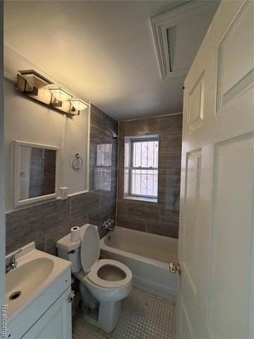 2627 John R St #103 - Photo 5 of 8