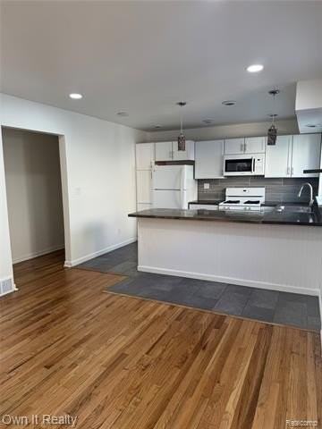 641 E Brockton Ave - Photo 6 of 14