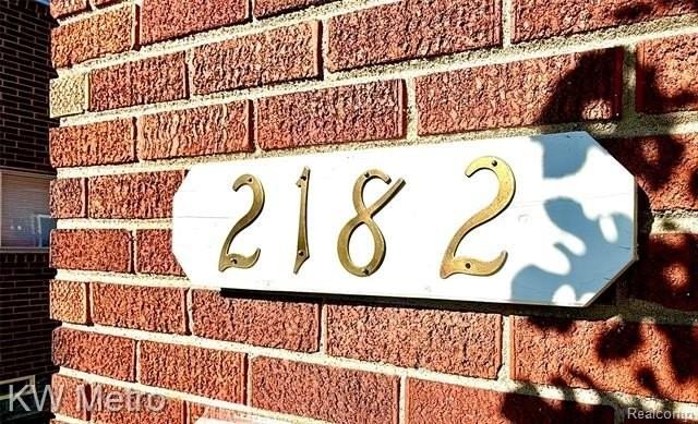 2182 Vernier Rd - Photo 5 of 32