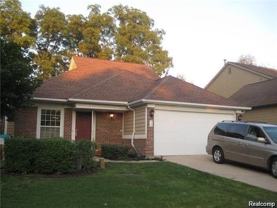 31136 Columbia Dr - Photo 1 of 1