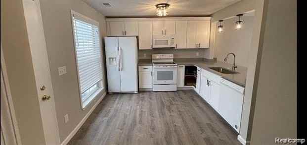 31136 Columbia Dr - Photo 3 of 22