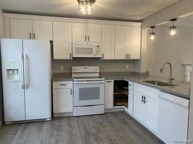 31136 Columbia Dr - Photo 4 of 22