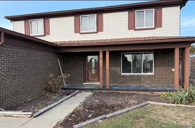 2131 Logan Dr - Photo 2 of 16