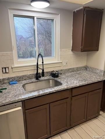 2131 Logan Dr - Photo 3 of 16