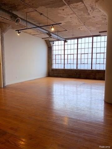 5805 #401 Lincoln Street #404 - Photo 5 of 12