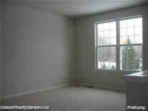 44681 Ellery Ln - Photo 4 of 8