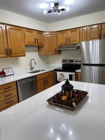 15803 Balfour Dr - Photo 2 of 26