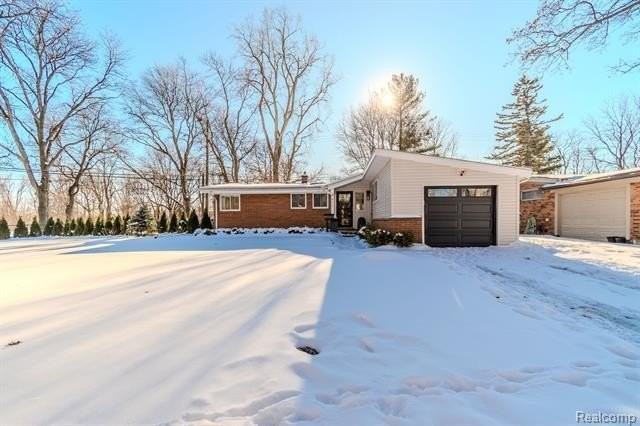 811 Norwich St - Photo 2 of 29