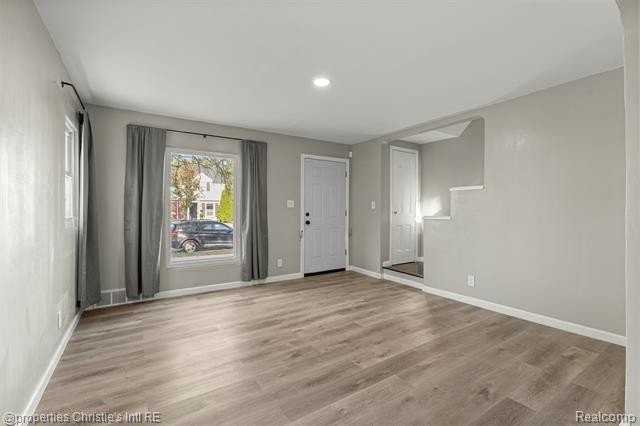 10838 Nottingham Rd - Photo 4 of 22