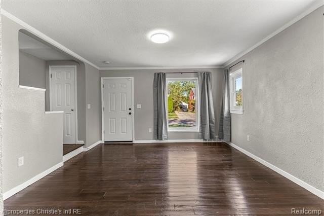 10842 Nottingham Rd - Photo 4 of 23