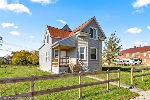 1973 E Grand Unit A Boulevard - Photo 2 of 29
