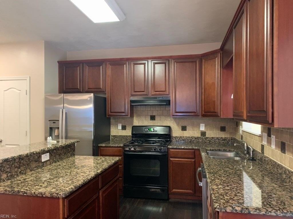 3721 Pughsville Rd - Photo 7 of 30