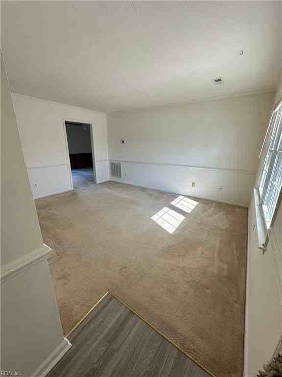 719 Pilot House Dr - Photo 5 of 26