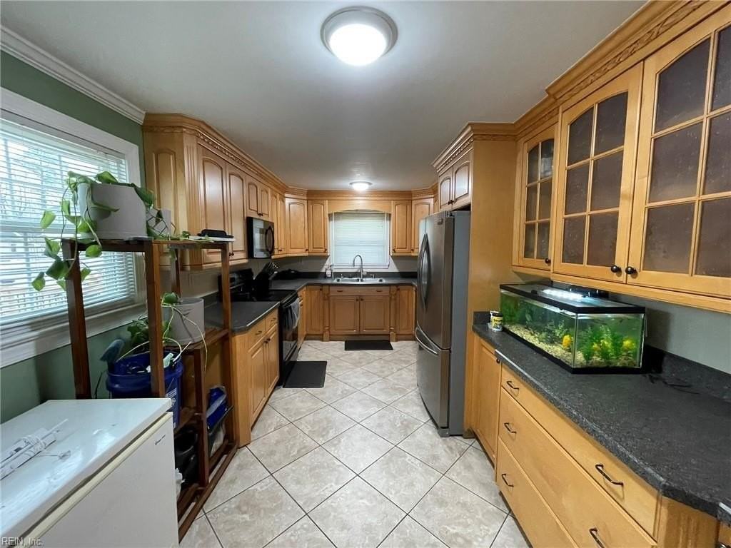 1666 Kempsville Rd - Photo 7 of 29