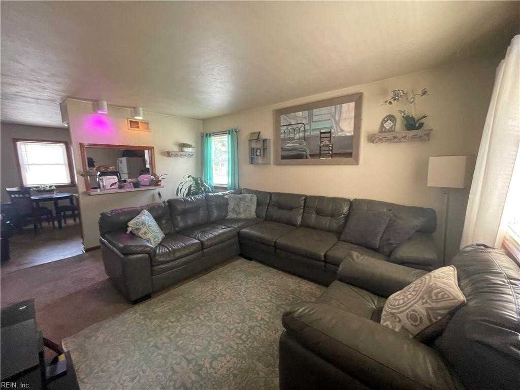 1524 Wyoming Ave #A - Photo 3 of 14