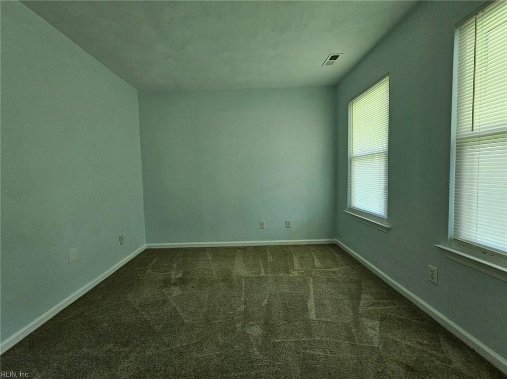 4412 Ellington Ave - Photo 5 of 34