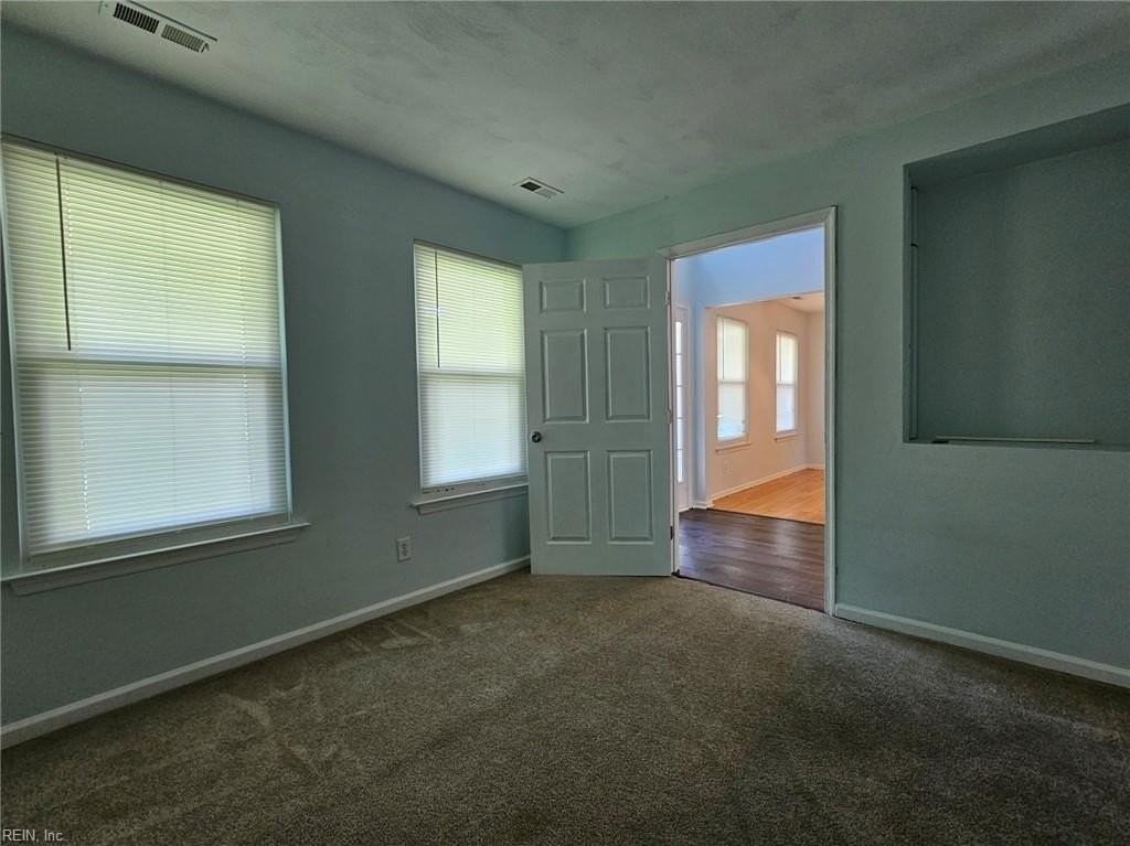 4412 Ellington Ave - Photo 6 of 34