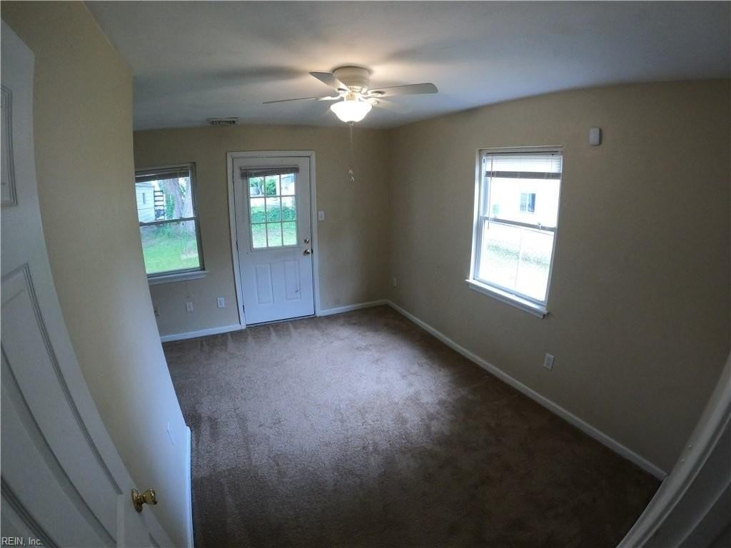 1410 W 39th St - Photo 7 of 16