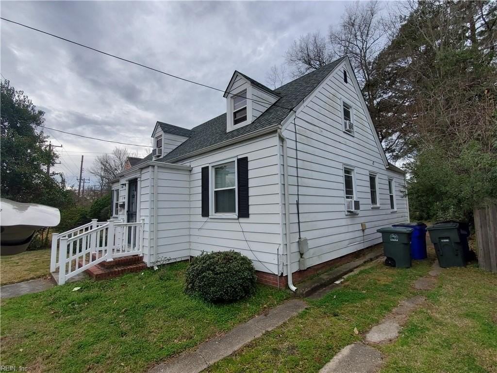 5905 Hampton Blvd - Photo 2 of 44