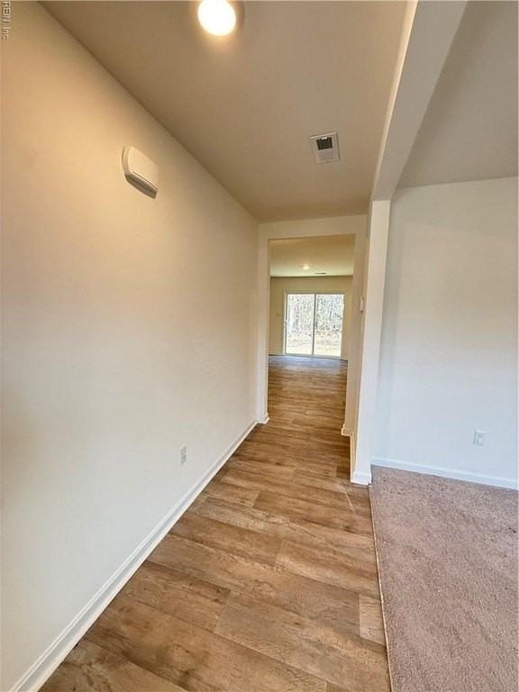 565 Bridgeway Ct - Photo 4 of 24