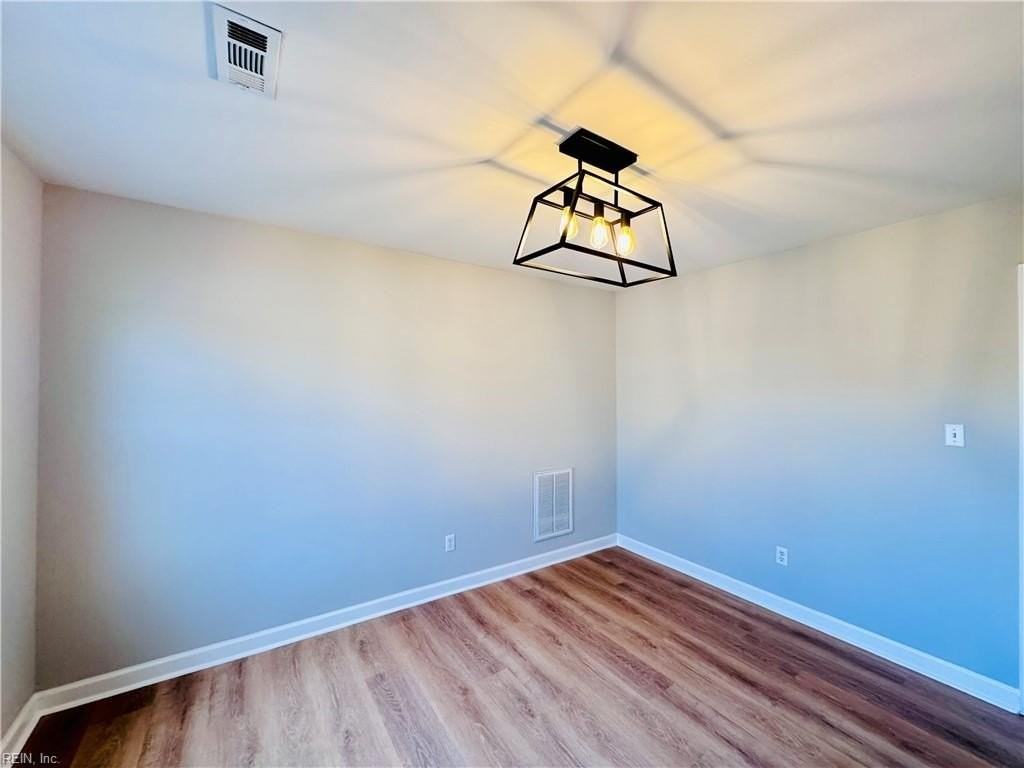 345 Marlboro Rd - Photo 4 of 25