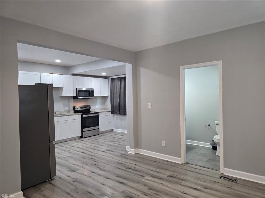 547 Maryland Ave - Photo 7 of 27