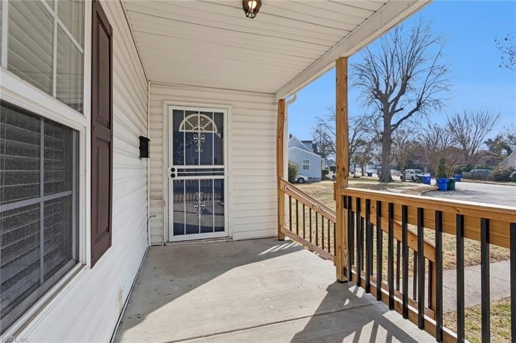 1152 Orcutt Ave - Photo 6 of 25