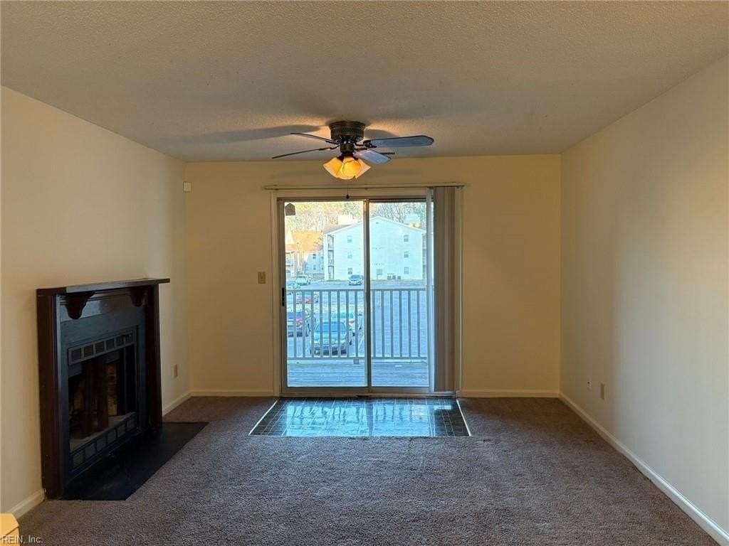 541 Pineland Cir #201 - Photo 2 of 16