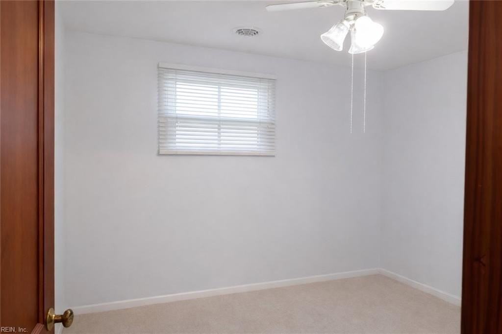 42 Jordan Dr - Photo 4 of 11