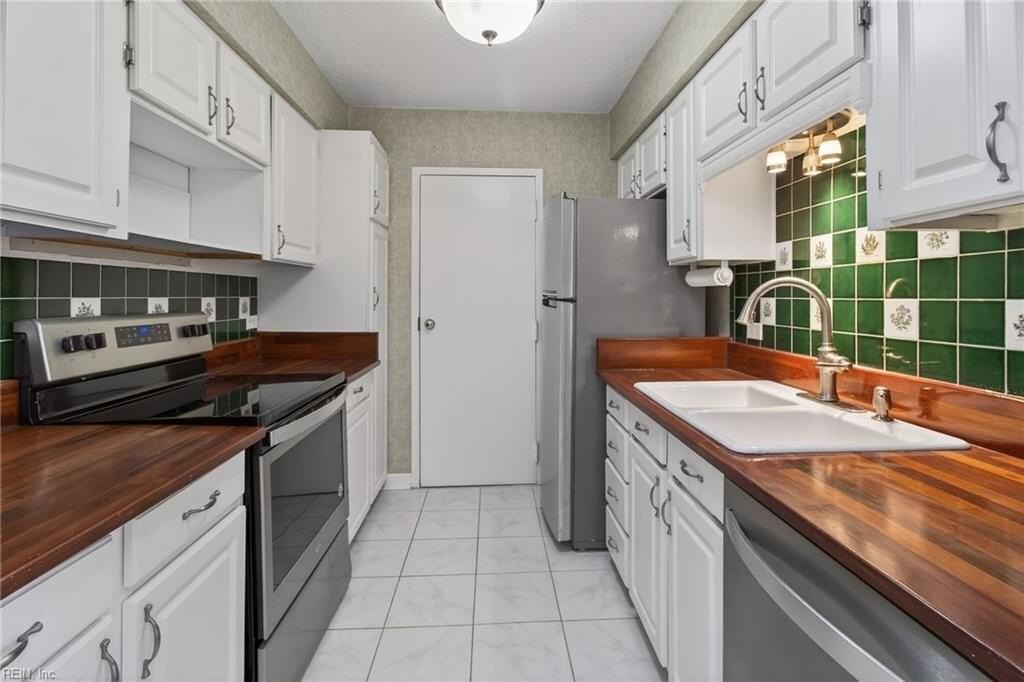 3288 Page Ave #702 - Photo 6 of 41