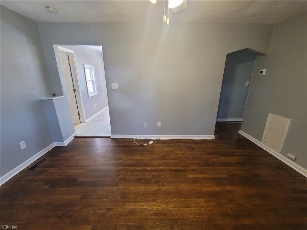 1364 Jenifer St - Photo 7 of 16