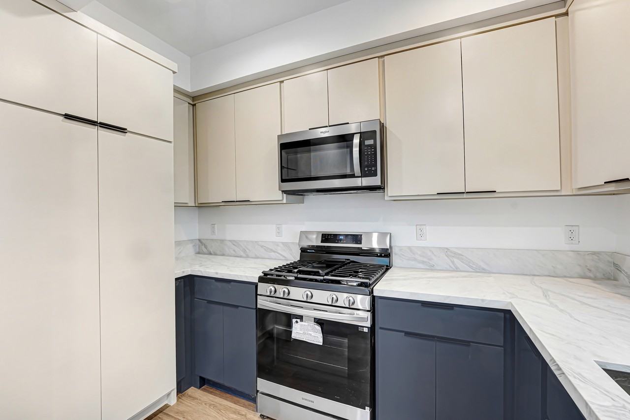 5348 Oakland St #5348 - Photo 6 of 39