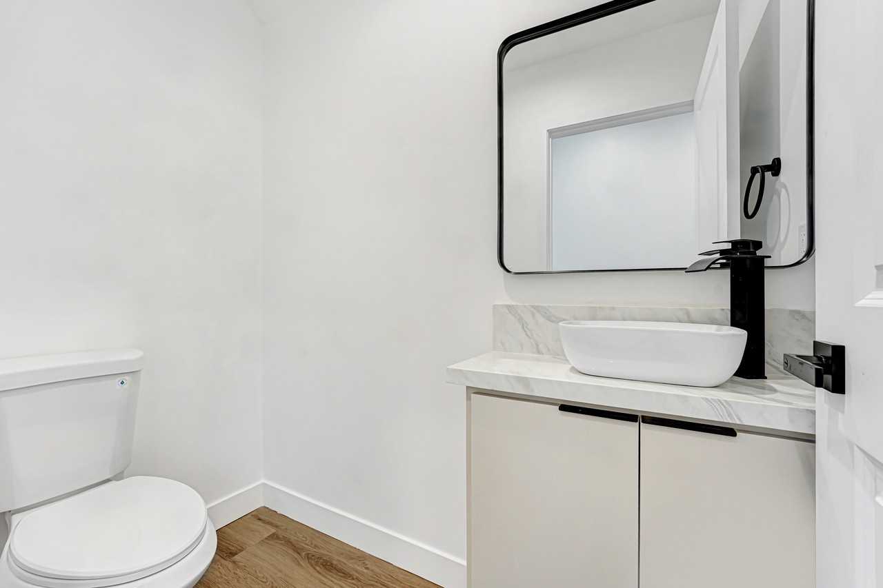 5348 Oakland St #5348 - Photo 7 of 39