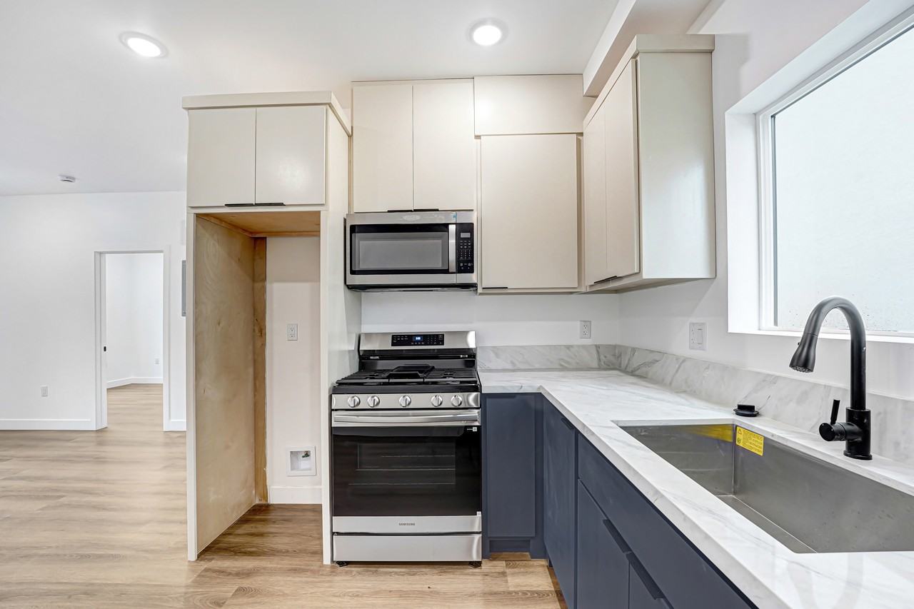 5350 1/2 Oakland St #5350-1-2 - Photo 7 of 37